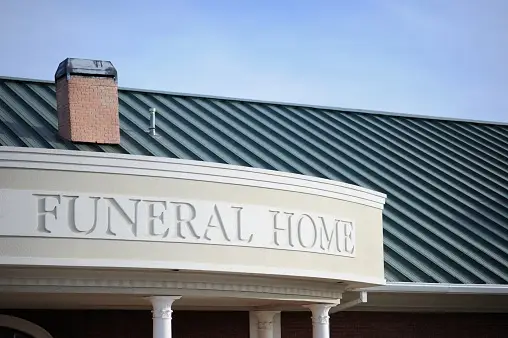 Funeral Homes Grumble Over Post-'Wild West' Era COVID-19 Reforms 