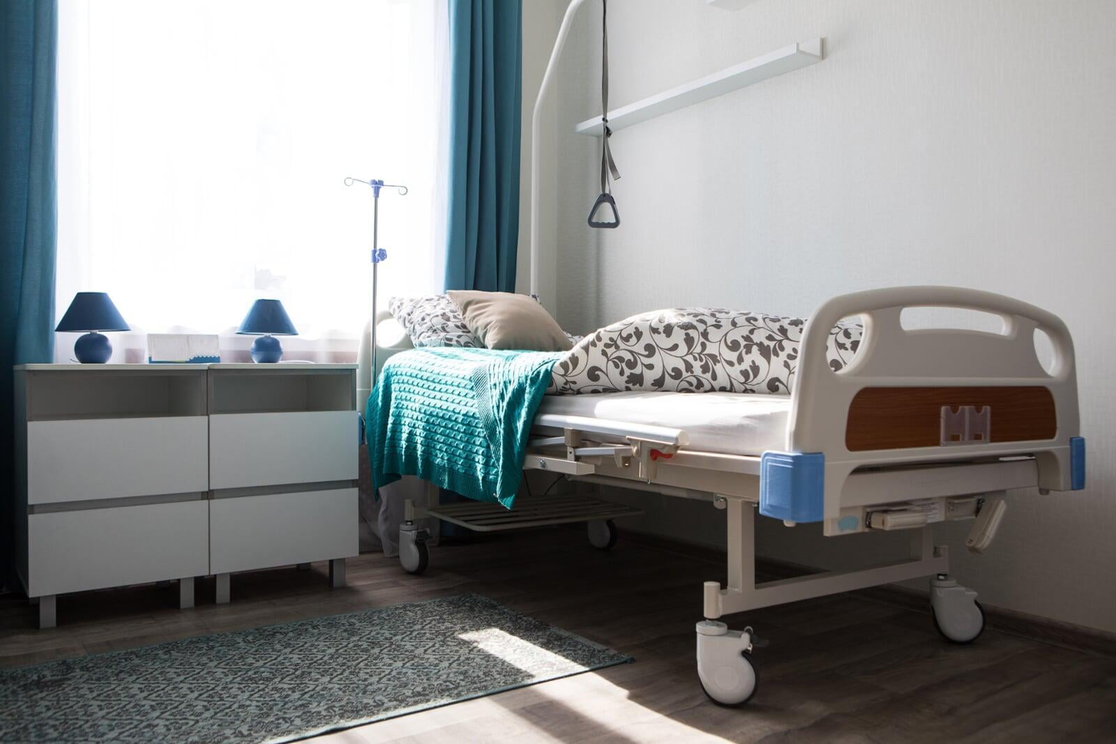 Short-Handed Nursing Homes Eye Federal Staffing Mandate