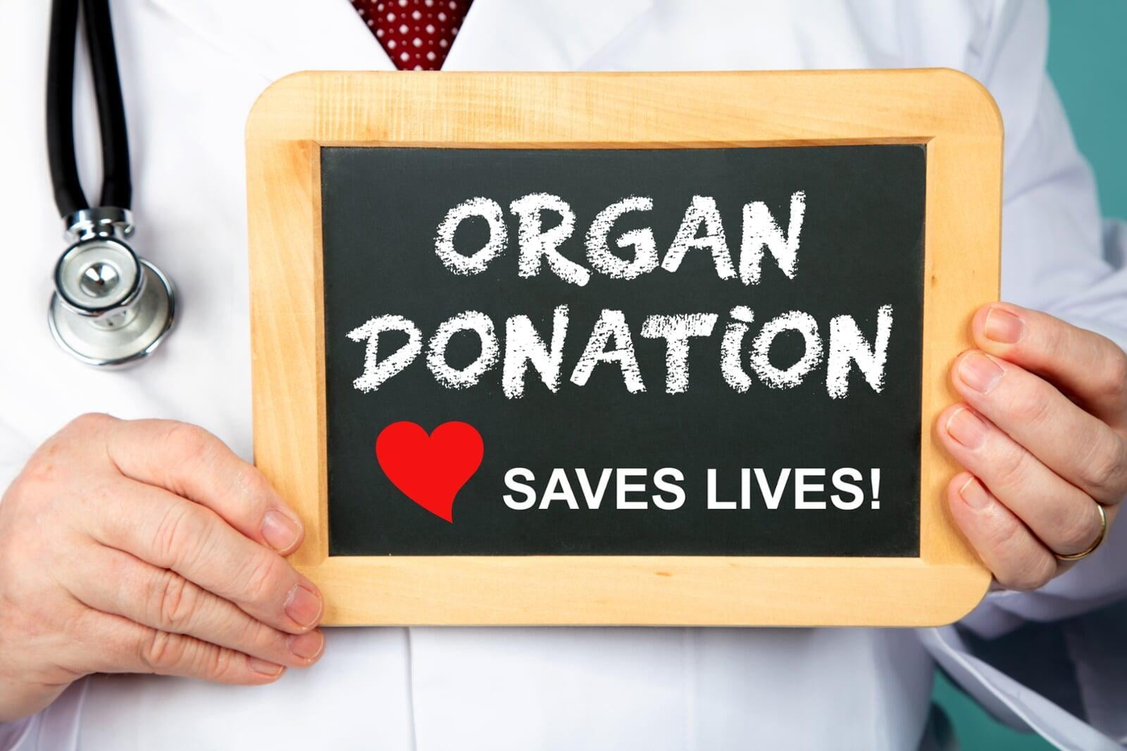 Gov's Signature Will Make MI 1st Ever State To Ask Tax Filers To Become Organ Donors
